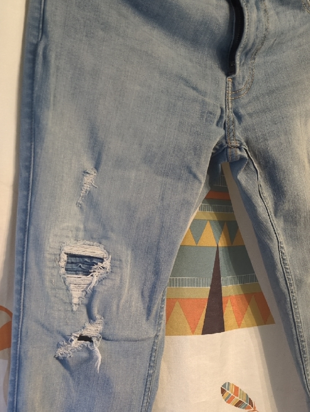 Hollister Light Wash Distressed Skinny Jeans - Picture 5 of 6